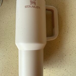 Stanley pink Insulated Mug 40 oz EUC